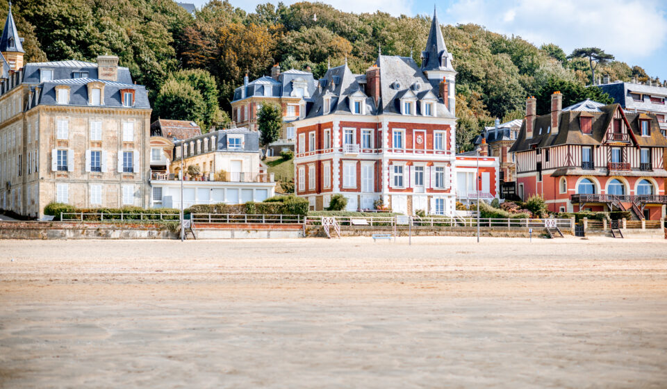Résidences secondaires : les régions où les prix chutent en 2025 residences-secondaires-prix-en-baisse-2025