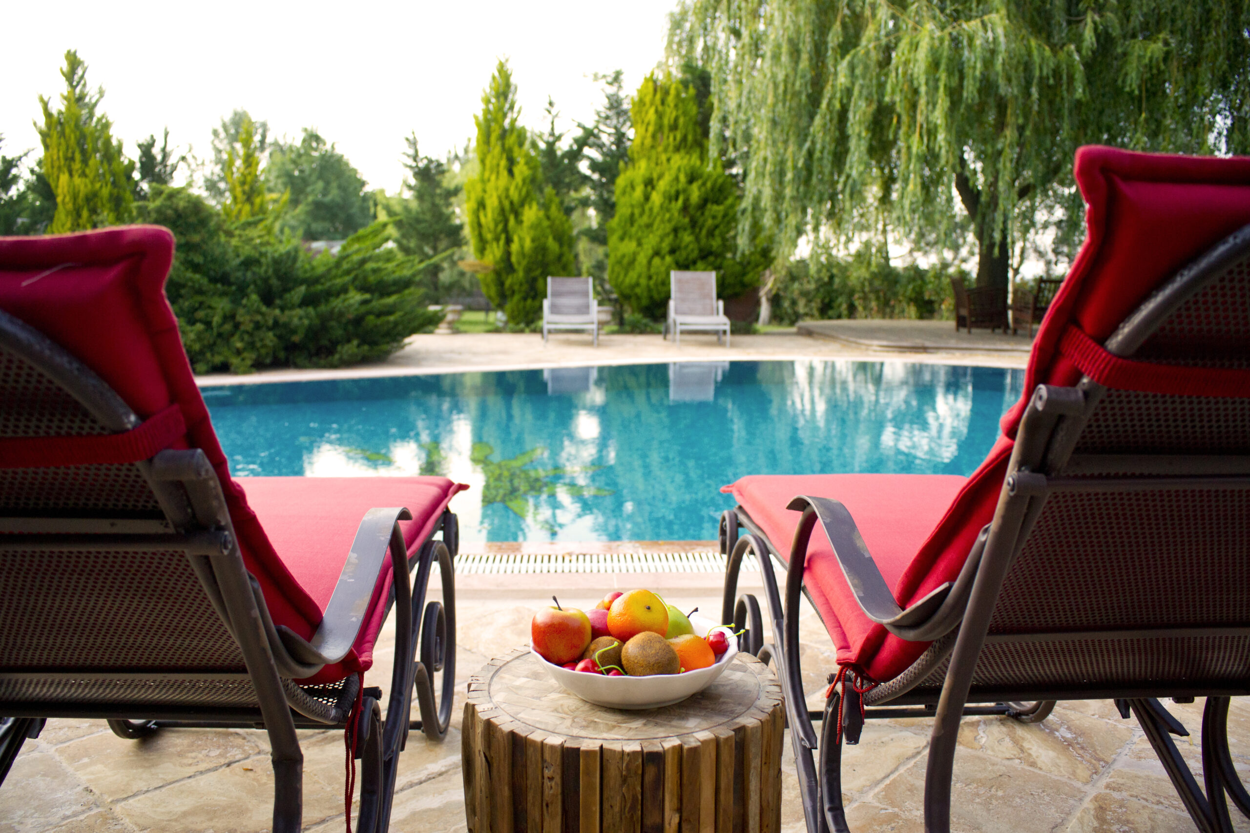 Maison avec piscine : vrai atout ou fausse bonne idée à la revente ? Maison avec piscine : un vrai atout à la revente en 2025 ?