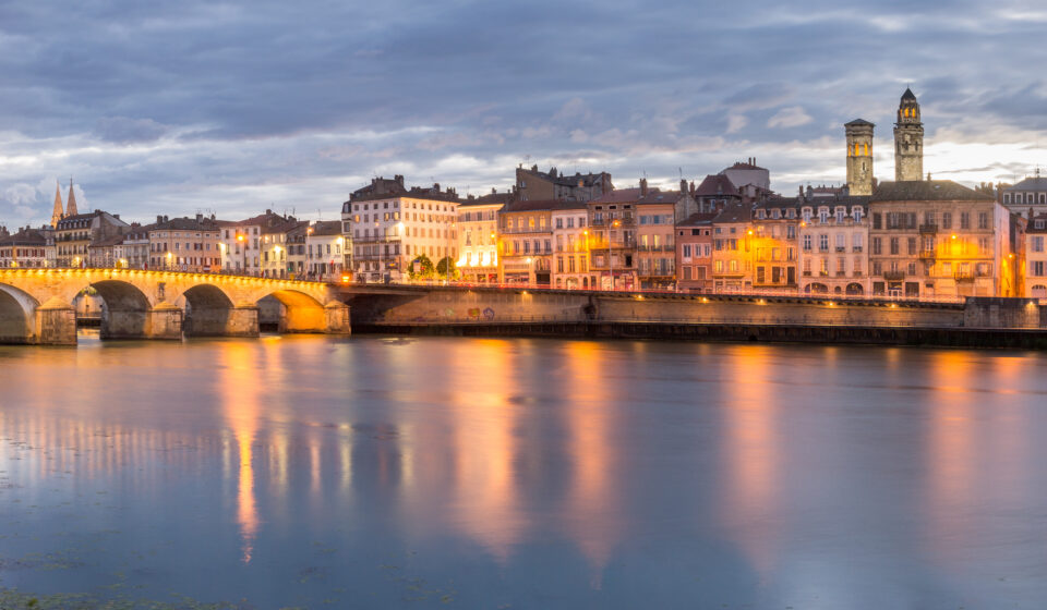 Acheter un bien avec extérieur à Bordeaux : est-ce encore possible en 2025 ? Acheter un bien avec extérieur à Bordeaux : est-ce encore possible en 2025 ?