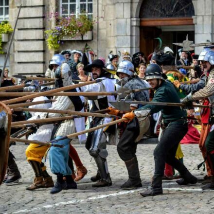 Spectacle et parade historique pour les 40 ans de la Fête du Roi de l’Oiseau