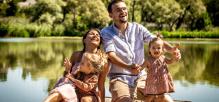 Famille installée dans une maison spacieuse à Toulouse