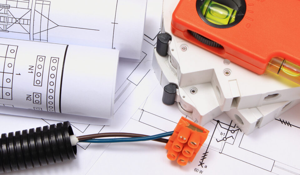 Logement connecté 2025 : quand la technologie améliore le confort et la valeur du bien logement connecté 2025