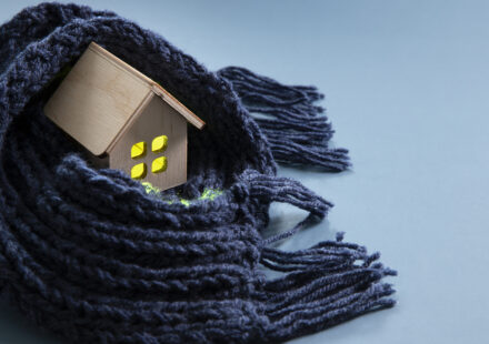 Comment fonctionne réellement le DPE ? Ce que tout acheteur ou locataire doit absolument comprendre Étiquette DPE 2025 montrant les classes énergétiques d’un logement de A à G.