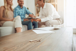 Gestion locative en 2026 : gérer seul ou passer par une agence