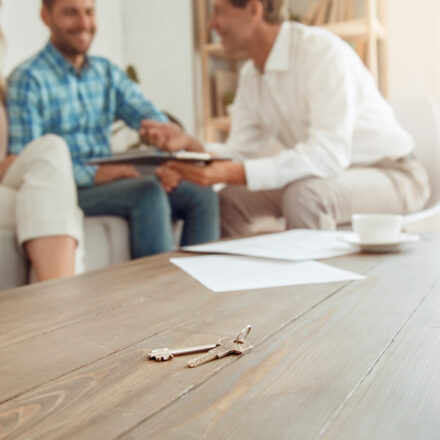 Gestion locative en 2026 : gérer seul ou passer par une agence