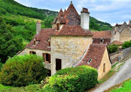 Ces villages français où le temps ralentit enfin pendant les ponts de mai villages-secrets-france-ponts-mai-2026