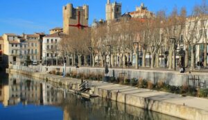 Acheter un bien immobilier à Narbonne dans un quartier résidentiel proche de la Méditerranée.
