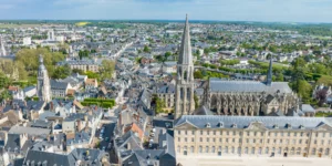 Emplacement, état du logement et budget global orientent le choix d’une adresse.