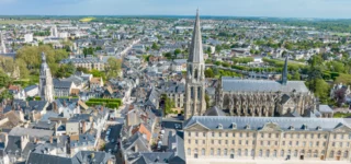 Emplacement, état du logement et budget global orientent le choix d’une adresse.